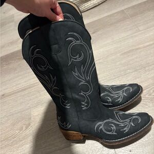 Roper Black Embroidered Heeled Boots
